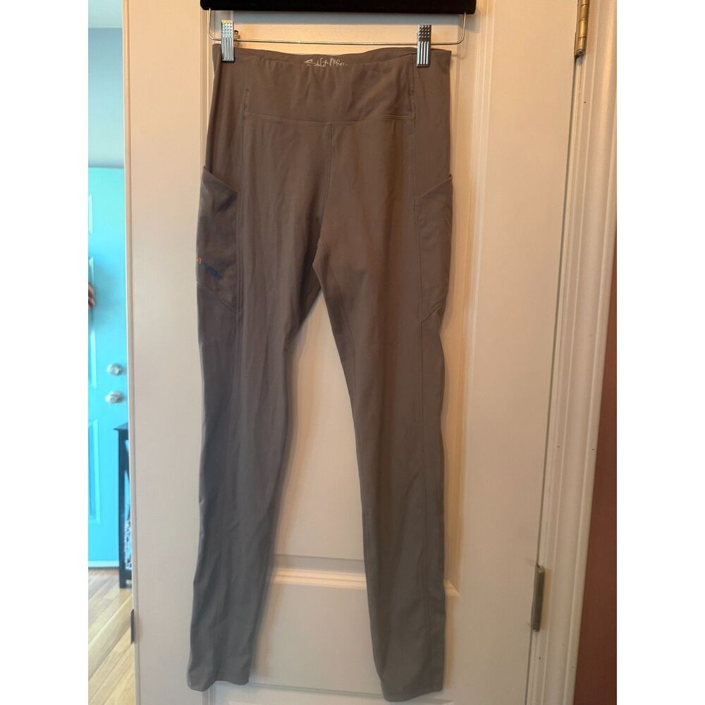 Salt Life SLX Leggings with Pockets Size Medium, EUC!